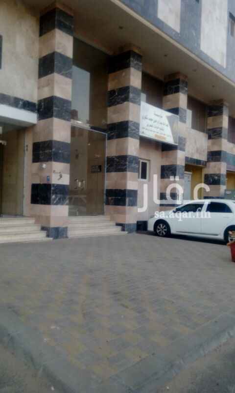 1480359 مكتب مكون من ثلاثه مكاتب صغيره وبهي حمام ومطبخ. 0504263400