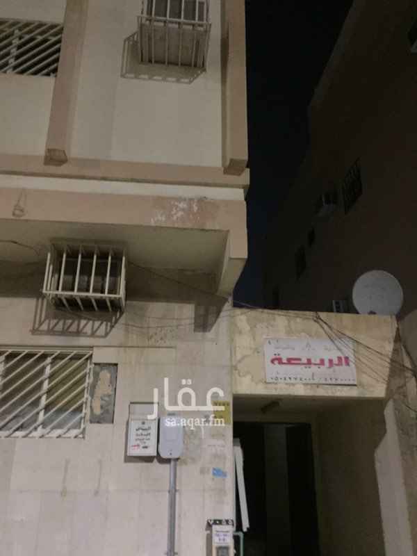 1760786 للايجار ملحق في عمارة سكنية عوائل شارع لبيد بن ربيعة التوفير سابقا الكهرباء مستقلة الملحق مرتب جدا