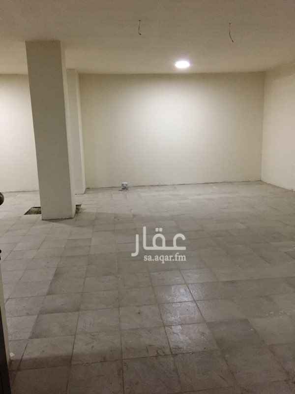 1327774 جديد مستودع في البدروم متوفر مصعد و درج حي الملك فهد مقابل شركة آبانا وخلف جامع الوالدين ...خمس دقائق عن محطة القطار ، بالقرب من المطار ، بالقرب من جامعة الأمير مقرن ، بالقرب من الأحوال ، بالقرب من ادارة التعليم ، بالقرب من الغرفة التجارية ، بالقرب من كلية التقنية