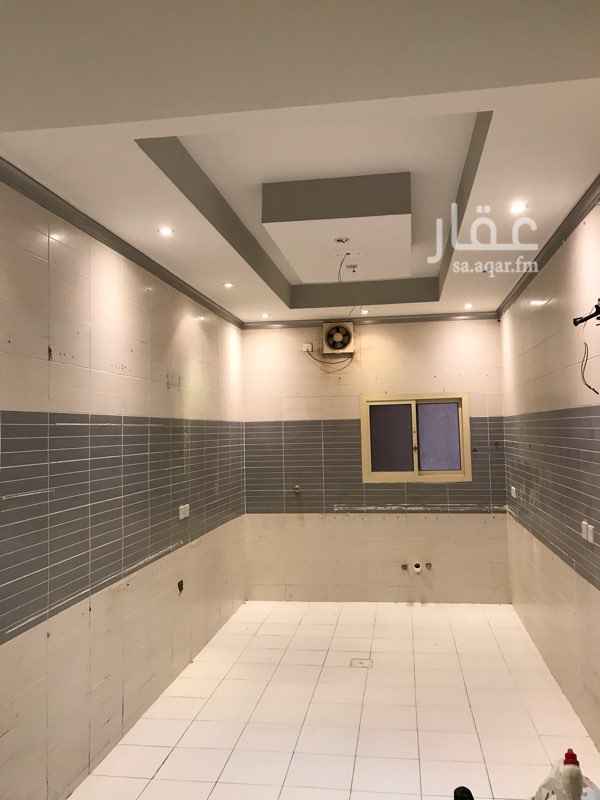 1756922 عباره عن دور كاملا المبنى عباره عن فيلا ثلاثه ادور كل دور شقه مستقله
الشقه اربع غرف مساحات كبيره+ غرفه شغاله
صاله كبيره مساحتها 12 متر فى 5'5
ثلاث حمامات
موقف خارجى مظلل
