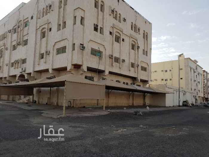 1557548 عماره جاهزة للاستخدام كمرفق حكومي او خاص ويتميز بوجود مواقف مجهزه اضافة الى تجهيز كامل للمبنى كاقسام ادارية.