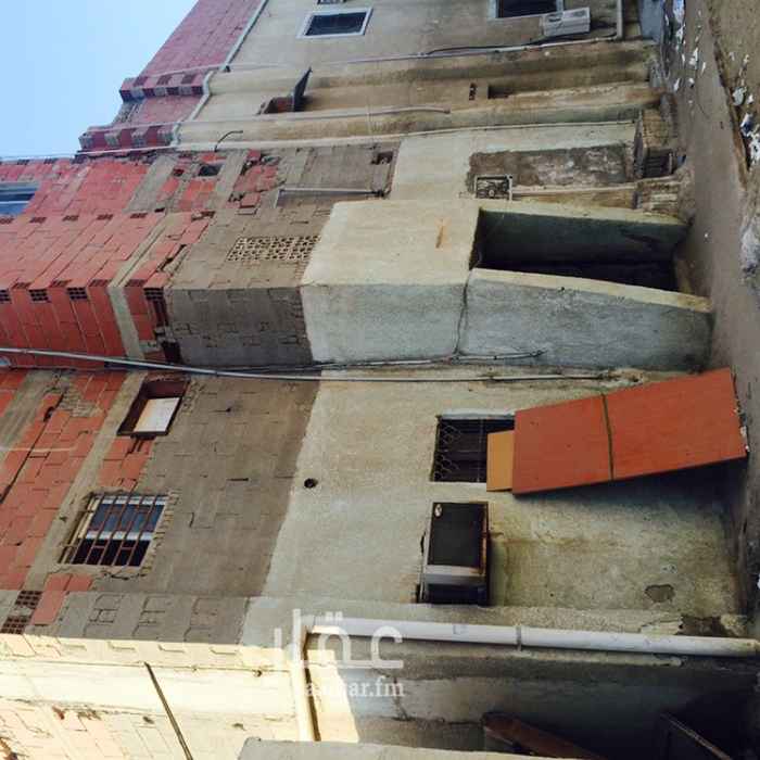 1485461 بيت شعبي للبيع
الموقع حي العزيزية
غرب فلامنجو مول
شارعين شرقي ١٠ متر ، ممر جنوبي
المساحة ١٠٠ متر تقريباً
٤ أدوار كل دور شقة
الشقة مكونة من غرفتين صاله حمام مطبخ
٢ خزانات مياه ارضية
عداد مياه
عداد كهرباء
بجواره مسجد
قريب من الرئاسة العامة لتعليم البنات
تم تجديده وعمل اسقف مسلحة بقواعد و كمرات و صبات خرسانية
مؤجر ودخله (٣٠٠٠) ريال شهرياً
السعر قابل للتفاوض