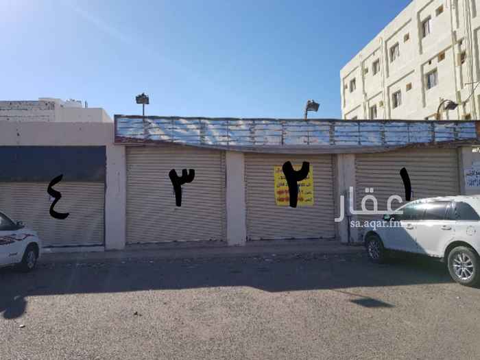 1569461 السلام عليكم ورحمة الله وبركاته
١- ٣محلات باجمالي مساحة ١٠١ متر مفتوحه على بعض قابلة للتقسيم
٢- حوش خلف المحلات مكونه من غرفتين امكانية البناء عليه غرف اضافيه او استراحة خاصه
٣- المحل رقم ٤ الجزء الخلفي خدمات ممتد لاخر الارض ع حسب الرخصه بمساحة ٨٤ متر خدمات مع المحل بمساحة ٣٣.٧٥ متر تجاري.
الموقع بالكامل للايجار بعقد طويل موحد الكتروني
او كل محل على حدى سنوي
الموقع به عداد كهرباء واحدفقط بقوة ٢٠٠ امبير تجاري
سيتم اضافة عداد على حسب طلب العميل الكيبلات واصله
التواصل واتس او اتصال فقط