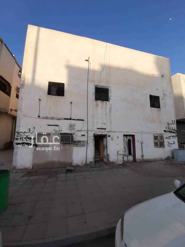 1628157 مساحة المبنى ١١٦ متر على شارع الأزهري التجاري.