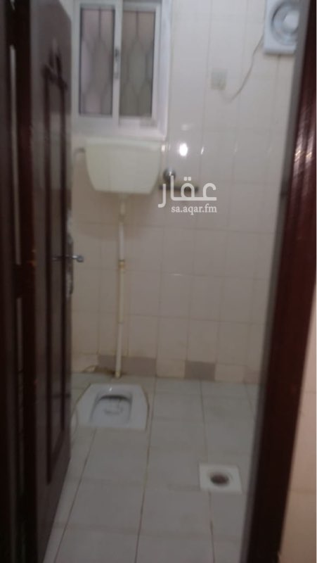 1705561 شقة 3 غرف وصالة ومطبخ و حمامين