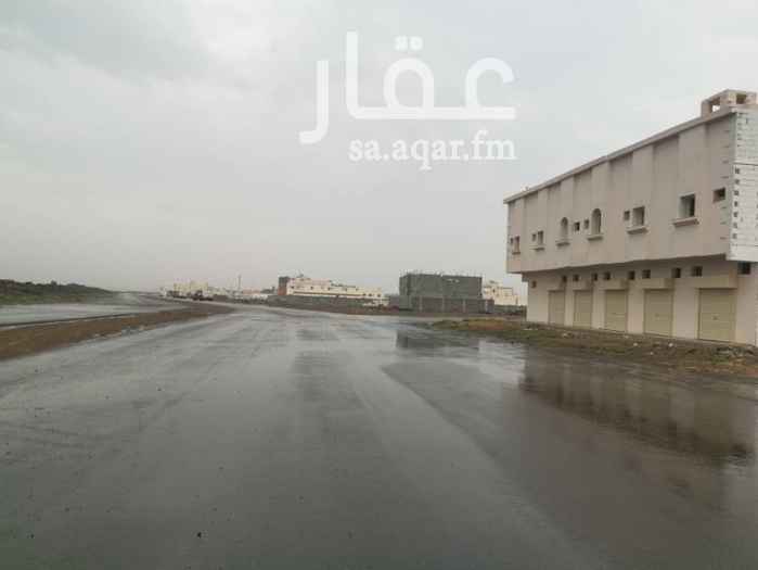 1532033 عمارة تجاريه على شارعين(40 و30) في مخطط العاقول /د/2 دورين وملحق
الدور الأرضي:6 محلات/2 غرف/1 حمام
الدور الأول: شقتين كل شقه 3غرف وصاله ومطبخ و 2 حمام
الدور الثاني: شقه من 3 غرف وصالة و مطبخ 2 حمام
رقم القطعة : 1516 مساحتها : 498
العماره بناء شخصي على إشراف مكتب والكهرباء واصله و مؤسس لمصعد
تواصل مع المالك على واتساب 0504390389 مع مراعاة اوقات التواصل