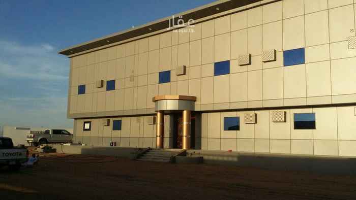 1524761 الواجهة قلادينق سعة خزان الماء ثلاث تريلات
١١ عداد كهرباء و غرفة حارس مساحة الشقة ١٥٠ متر
فيها 500الف البنك العقاري العمارة للبيع او الايجار بالكامل