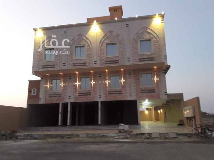 1414768 للبيع عمارة تجارية سكنية فى مخطط الرياض الجزء واو على الشارع ال 52 الفاصل بين و وهاء
مساحه 625 متر شارع 52 جنوبى مكونه من 3 أدوار وملحق الدور الأرضى محلين +مواقف خلف المحلات الدور الأول 4 شقق من 3 غرف والدور الثانى 4 شقق من 3 غرف والملحق شقتين من 3 غرف مع السطح مطلوب 2مليون و200
