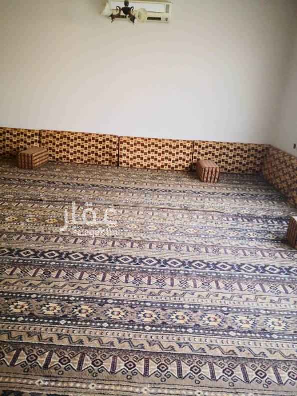 1723522 استراحة قسمين : كل قسم يوجد به مسبح + مجلس +. مشب + مقلط + مطبخ + 2 دورة مياه + غرفة حارس