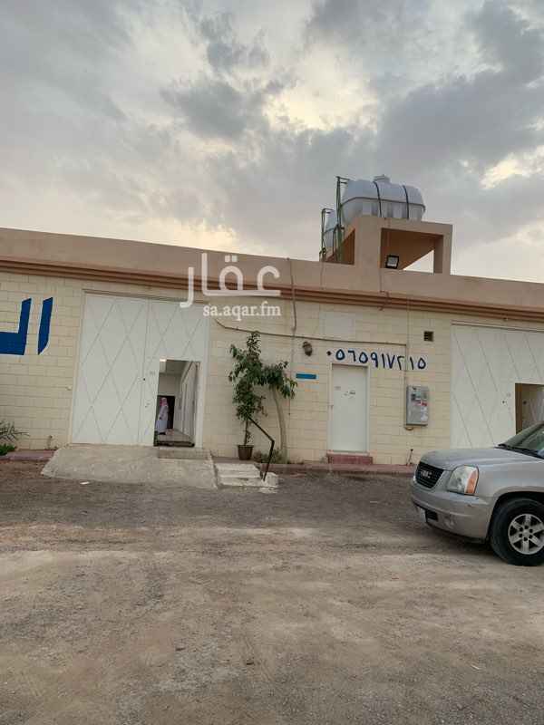1526550 الاستراحة على طريق نجم الدين بعد الاشارة الاولى باتجاة الغرب على اليسار الاستراحة باسم ( استراحة الراحة)