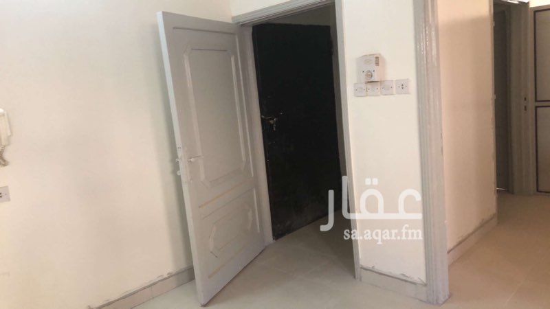 1448319 دور علوي مصبوغ اوف وايت مسرمك
درج مشترك مع الشقة
للدور مدخلين كما موضح في الصور
الدور لم يسكن من قبل الا من اصحاب المنزل