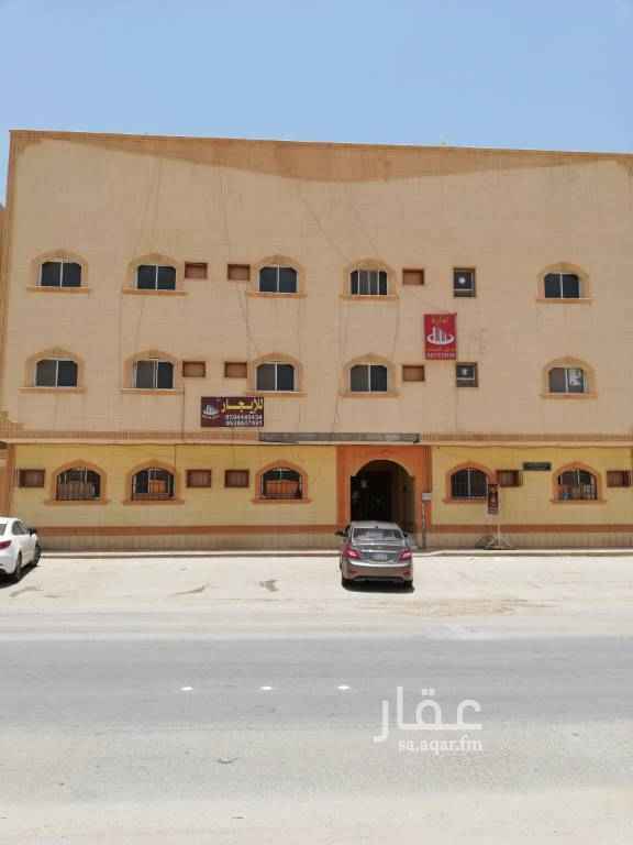 1636852 عمارة للايجار بالكامل في ظهرة لبن مكونة من ١١ شقة
٨ شقق مكونة من ٤ غرف وصالة
٣ شقق مكونة من ٣ غرف وصالة
الشقق مجددة بويه وسباكه وكهرباء