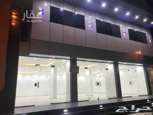 1750804 عمار ه جديده تجاريه بحي الربوه مساحتها ٤٠٠متر شارعين متظاهرين شارع ٣٠ مزدوج وشارع ١٢متر ٦ادوار من ٢٣شقه منها ١٩ شقه من غرفتين وصاله وحمام ومطبخ راكب وتلات شقق من تلات غرف وشقه من غرفه وتلات معارض الدخل السنوي ٥١٥الف صافي التشطيب مررر ممتاز الدخل حسب العقود الإلكتروني مصعد راكب دور مواقف جميع الخدمات موجوده حارس بقلات مطاعم مغاسل وخلافه الشقق تشطيب ممتاز جميع الشقق راكبه المطابخ،،،،،،،،،،،،،،،،،،،، والله المستعان