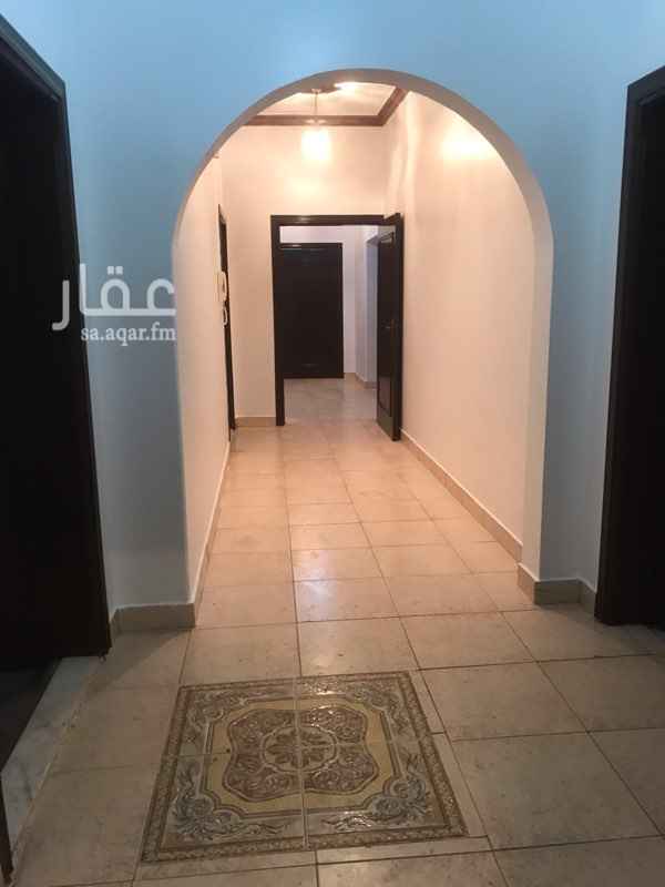 1547420 شقة مدخلين عباره عن 4 غرف ومطبخ وعدد 2 دورة مياه
رقم المالك
0504466030