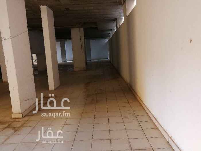 1383272 مستودع للايجار بحي القيروان مساحة 900 متر
مغلق بسقف بالكامل ( قبو ) بموقع مميز بالقرب من طريق الملك فهد وطريق الملك سلمان
الايجار السنوي ٧٠ الف
مع امكانية استئجار جزء من المستودع حسب المساحه المرغوبه