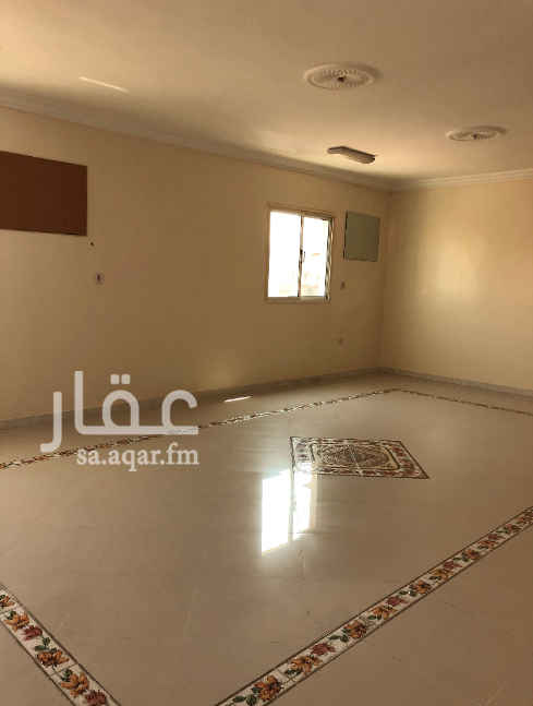 1493641 شقة للايجار بحي الواحة شرق طريق الحرمين بالقرب من هيئة المساحة الجيولوجية
على الممشى بجانب سوبر ماركت بندتي سابقا .
مكونة من اربع غرف ومطبخ وحمامين .
المطلوب ٢٠الف على دفعتين.
* السعر ٢٠ الف ريال /سنوي .
* يتوفر مطبخ .
* عوائل فقط .
* 9سنة .
* 4 غرف .
* 1 صاله .
* 2 دورة مياه .