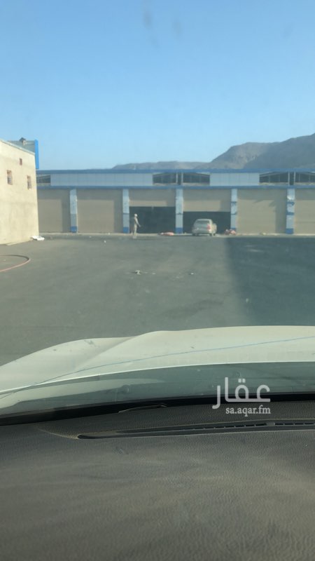 1124499 محلات تجاريه و ورش حداد ونجاره والمنيوم ومستودعات خشب