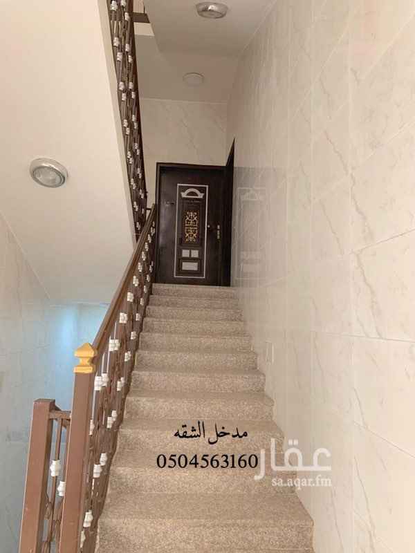1579440 يوجد 4 غرف وصاله و 3 دورات مياه ومطبخ نظيف جدا
(( الشقه شبه جديده ))
المدخل مشترك
عداد الكهرباء مستقل
خزان ماء مستقل علمآ بان الماء والغاز مجاني