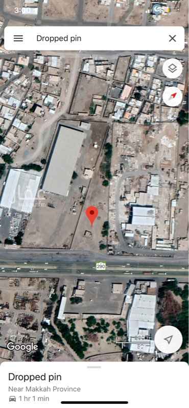 1684933 ارض للبيع على الشارع العام طريق مكة جدة القديم ببحرة المجاهدين . المساحة ٨٥٠٠ متر . العرض على الشارع ٦٠ متر . العمق ٢٥٠ متر .