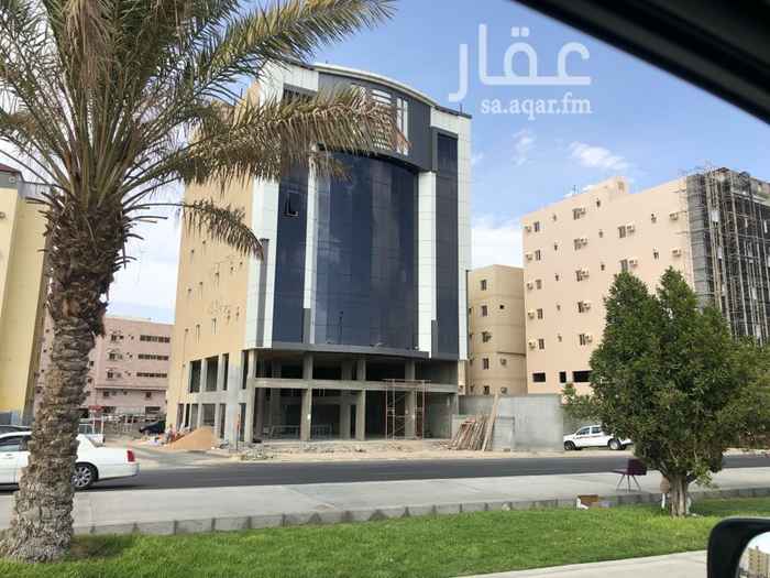 1744505 عمارة تجارية على شارع الخمسين ( واجهتين ) مكونه من خمسة ادوار ودور محلات ميزانين مشطبة ومجهزة بالسلامة والانذار حسب مواصفات الدفاع المدني
واجههة بنوراما على شارع الخمسين وتشطيب راقي
يوجد بها مصعد ودور مواقف
العمارة للايجار بالكامل مع المحلات او المحلات فقط او العمارة فقط
العمارة فقط ٥٠٠ الف
المحلات فقط ٣٠٠
الاجمالي كامل العمارة ٨٠٠