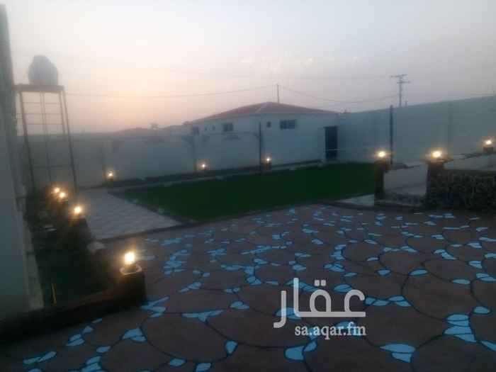 1504189 استراحة تتكون من قسمين وكل قسم يحتوي على ملعب طائرة مستقل ومسبح مغطى مع امكانية تاجير قسم واحد بالشهر