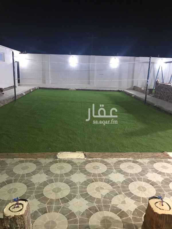 1583628 استراحة تتكون من قسمين وكل قسم يحتوي على ملعب طائرة مستقل ومسبح مغطى مع توفير زل للجلسات مع امكانية تاجير قسم واحد بالشهر
الايجار 800 لليوم الواحد ماعدا الأعياد