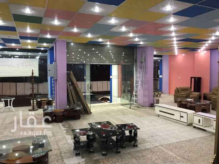 1345052 نسعد بعرض لكم هذا الموقع
يوجد موقع ممتاز ع شارع القمريه العام المساحه 238 متر
اربع بايكات ع شارع عام وواجه كلادنك
المحل للتقبيل أو الإيجار
