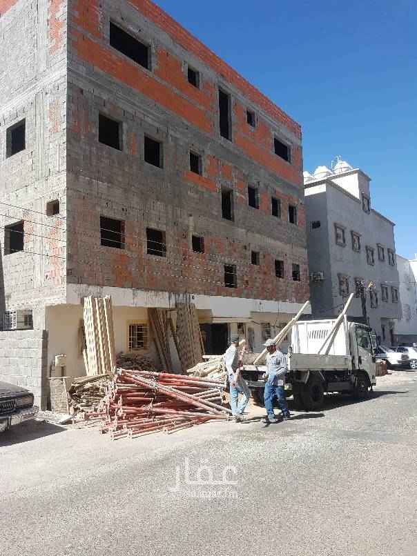 1589538 للبيع عمارة عظم مكونة من ٤ ادوار وملحق
٦ شقق ودور وملحق
كل شقة ٤ غرف وصالة و٢ حمام ومطبخ
الدور ٨ غرف وصالة ومطبخ و٤ حمام
الملحق بيت شعر ١٠×٥ وحمام ومطبخ
غرفة ٥×٦ وحمام
يوجد شقة جاهزة ومؤجرة
الكهرباء واصلة
التحلية واصلة
الصرف الصحي واصل
مواقف ٨ سيارات
اصنير
قريبة من جميع الخدمات
السوم /مليون ومائة ألف
البناء شخصي ومضمون 100%
جوال / 0504734366