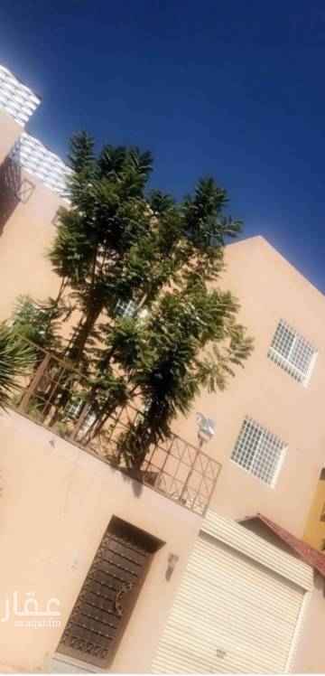 1657261 الواجهة:شمال .
* مؤثثة .
* يتوفر مطبخ .
* توجد غرفة سواق .
* توجد غرفة خادمة .
* درج داخلي .
* يوجد مشب .
* يتوفر حوش .
* يوجد ملحق .
* مدخل سيارة .
* قبو .
* 5 سنة .
* 15 متر