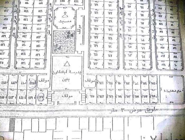 1115201 ارض تجارية على شارع ٣٠ الامير بندر بن عبدالعزيز المساحة ٨٠٠م يحدها من الشرق والشمال مواقف سيارات