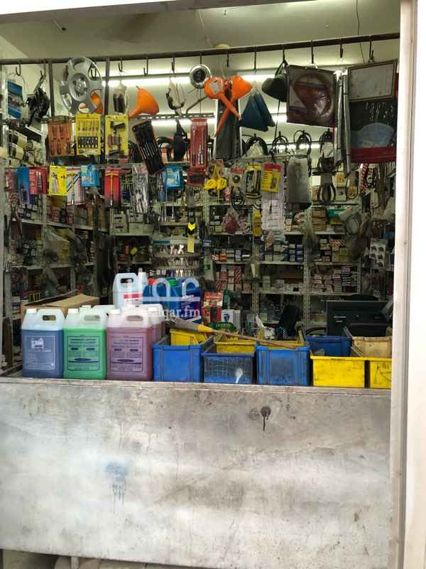 1611396 محل قطع غيار سيارات للتقبيل بسعر 80000قابلة للتفاوض