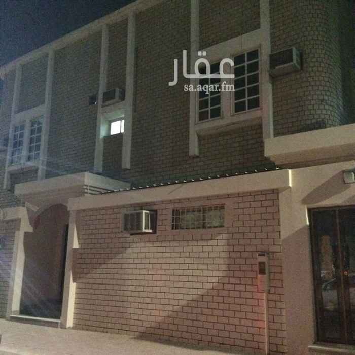 1703170 البيع عماره سكنيه فاخره بالدمام حي الاتصالات قرب الاحوال المدنيه مساحتها ٤٥٠ متر شارع ١٥ غرب قدامها مواقف عمرها ٢٢ سنه تتكون من ٦ شقق فاخره وملحق ارضي صغير كل شقه علي ٤ غرف وصاله وحمامين ومطبخ الا الشقق الارضيه زياده عليهم مجلس خارجي مشب بحمامه وغرفه شغاله بحمامه كل الشقق مرممه بالكامل باركيه سراميك وجبس وديكورات وصبغ ومطابخ تفصيل ولكم صوره العماره من الخارج وصور بعض الشقق لها دخلها العماره السنوي بعد تخفيض الايجارات ١٣٧ الف سنويا السوم مليون و٣٠٠ الف البيع كاش مانقبل البنوك الابدفع عربون شكرا