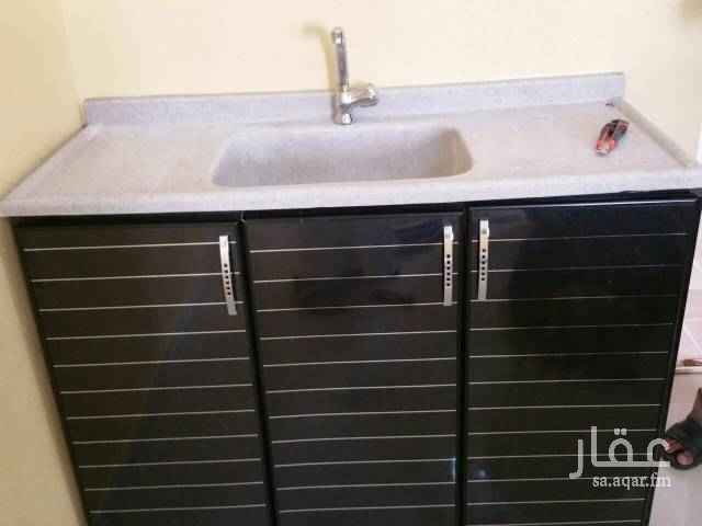 1358025 يوجد لدينا سكن عمال لي الايجار
مبنى متكامل الخدمات
غرفه تسكن الى 100 شخص
تكييف شبه جديد
حمام في كل غرفه
بوفيه في كل غرفه
مطبخ مركزي و غرفه طعام كبيره
بايكة غسيل الملابس في السطح مجهزه بالكامل
موقع مميز وسهل للخروج والدخول للسكن
ارض فضاء على جانبي العماره تسهل وقوف الشاحنات والدينات للعماله
سكن عماله ممتازه للشركات