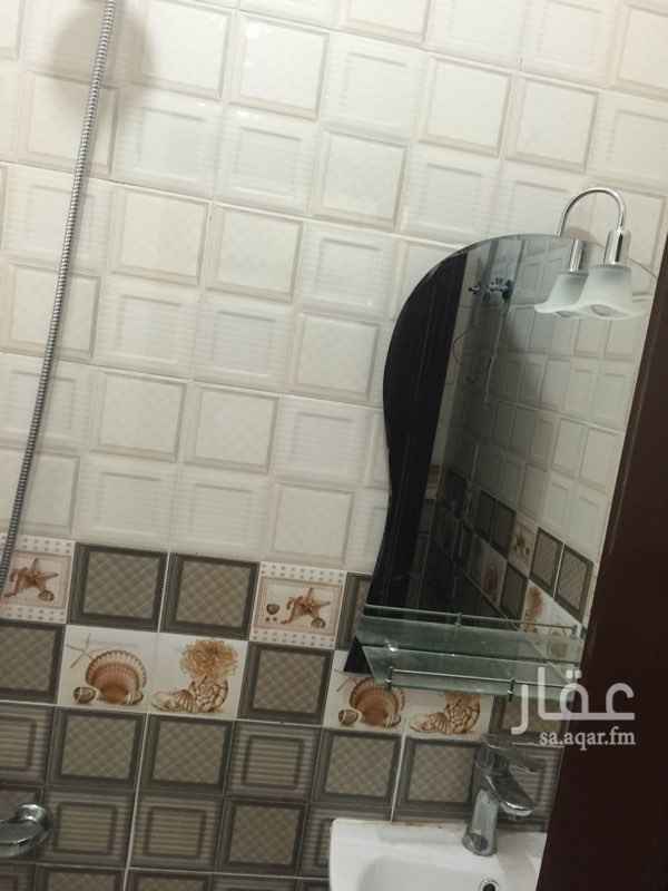 1534134 غرفتين وصاله ومطبخ وحمام
شي فاخر من الاخر الامير ماجد
قريب من المطار ومن جميع الخدمات