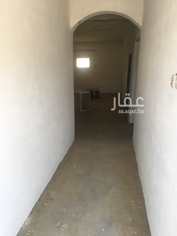 1699058 بيت شعبي فحي الخشبي يوجد به عداد كهرباء وحوش كبير
اطلب 1100 ريال فشهر