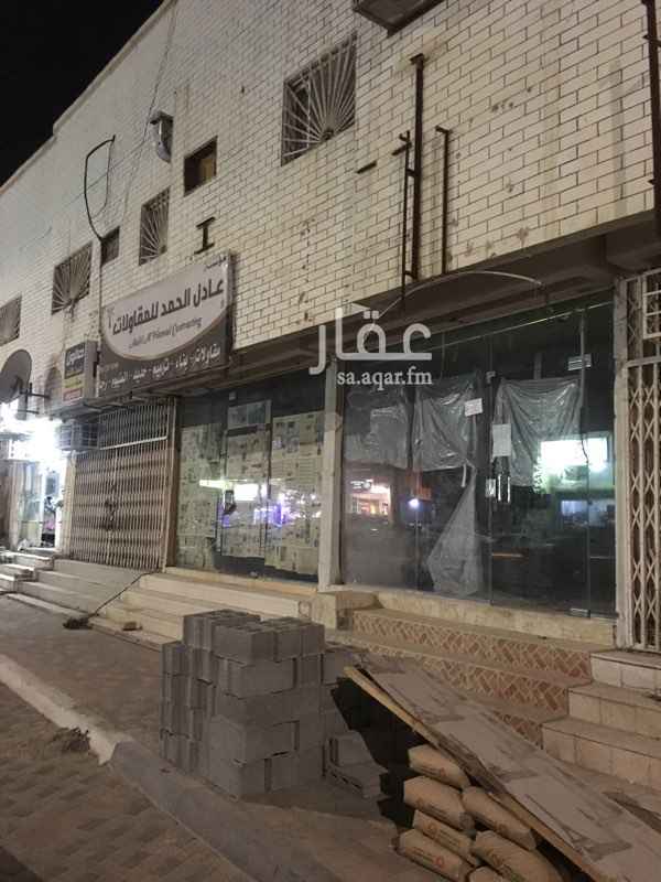 1747911 محل سابقاً محل صالون عبدالله مقابل صيدلية سهم الصحة و عصيرات روز بيري و LOCO و بجواره حاليا سيفتح مطعم جاري العمل عليه