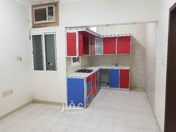 1465404 شقق عزاب للايجار الشهري و السنوي الشقق عبارة عن غرفتين وصالة وحمام ومطبخ شاملة الكهربا و الموية ب١٥٠٠ ريال شهري
او غرفة وصالة وحمام ومطبخ شاملة الكهربا و الموية ب٩٥٠ ريال شهري
يوجد تخفيض للايجارات السنوية