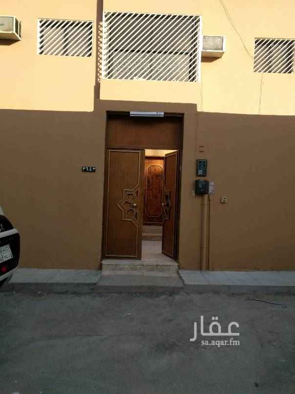 1630031 دور ارضي مجدد نظيف مدخل سياره باب قراج.حاره هاديه قريب من كل المدارس والخدمات والحدايق والجيران راقين جداااا