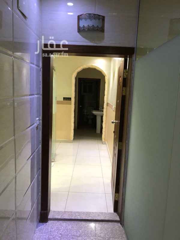 1274112 مــكــاتــب للايجــــار بـــجــدة (حي المروة) و (حي مشرفة)
شوارع تجارية واسعار مميزة
من المالك مباشرة ( بدون اي عمولة)
بالقرب من سوبر ماركت المزرعة في المروة
وبالقرب من الراية في مشرفة
الابراج مـرخـصة تجـاري (( أداري )) .
مرخـــصة دفــاع مــدني .
تستوفي شروط البلدية لاستخراج او تجديد سجل تجاري .
المكـــتب 120 متــر مكون من ثــلاث غــرف وصــــالة وحمامين ومطبخ .
مكاتب مشرفة تحتوى على مكيــفات .
الأيجــــــــار 28.000 ريــال شامل الضريبة.
زائد ١٠٠٠ تأمين مسترد و ١٠٠٠ خدمات مكتب.