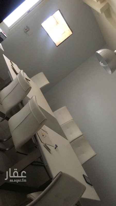 1395257 مــكــاتــب للايجــــار بـــجــدة حي المروة موقع مميز جدا .
شارع عبد الرحمن الخزاعي
الــبـرج مـرخـص تجـاري ( أداري ) .
مرخـــص دفــاع مــدني .
يستوفي شروط البلدية لاستخراج او تجديد سجلك التجاري .
المكـــتب 120 متــر مكون من 3غرف وصــــالة وحمامين ومطبخ .
الأيجــــــــار 27000 ريــال شامل الضريبة
زائد 1000 تأمين مسترد و 1000 خدمات مكتب
للتواصل : +966505142434