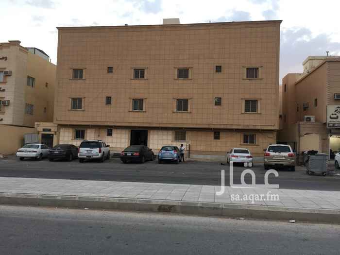 1207070 عمارة عبارة عن 14 شقة مجزأة باقسيم داخلي إلى 27 شقة صغيرة عبارة عن غرفتين وصالة وغرفة وصالة ودورة مياه ومطبخ مناسبة للشركات والمؤسسات .. مداخل العمارة درج الجهتين ومصغد في الوسط .. الحي هلدئ وقريب من الخدمات