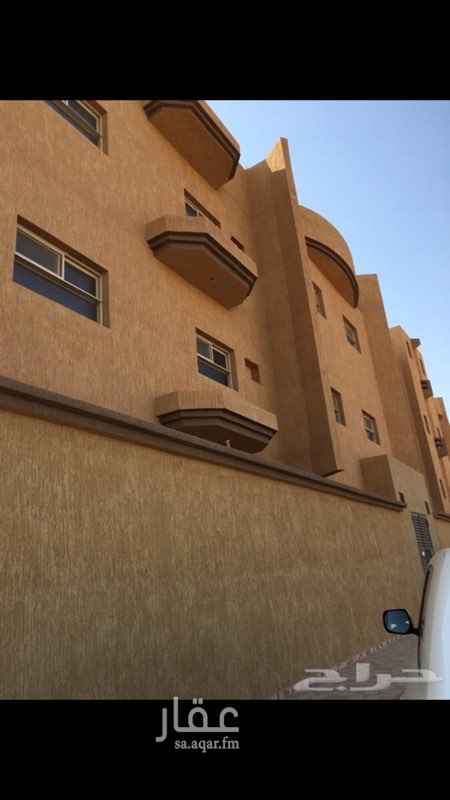 1139478 شقة أرضية مكونة من غرفتين وصالة ومطبخ ومجلس وثلاث دورات مياه