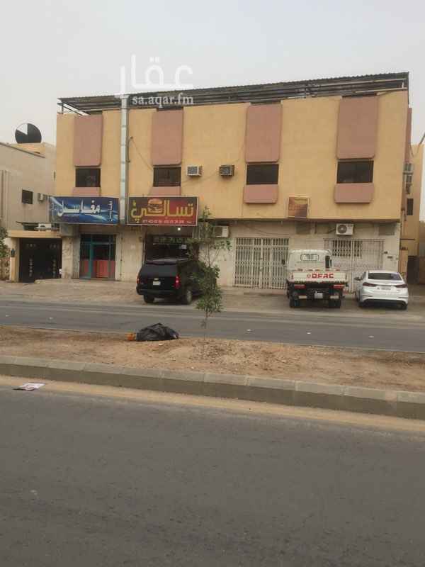 1630723 عمارة تجاريه بحي الشفا في الرياض مناسبة جدا للاستثمار
شارع عرض / 30م
المساحه / 525م
يوجد بها اربعه محلات تجارية وثلاث شقق سكنية
تحتوي على مدخلين مستقلين واحد مدخل سياره.
مجموع الإيجار السنوي 83 الف ريال
على شور المالك بمليون ريال
