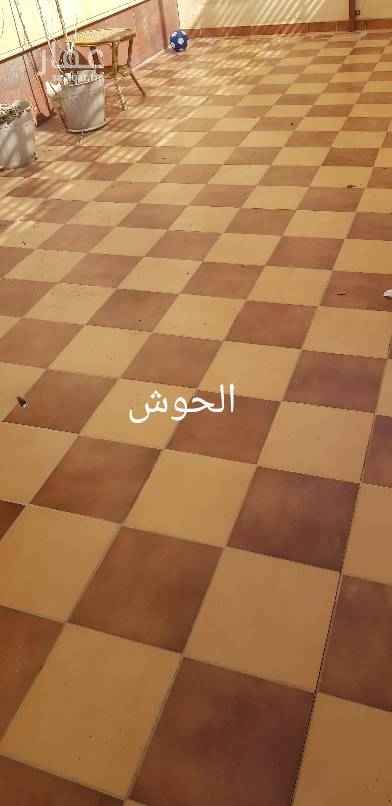 1671051 فلا دبلكس درج داخلي تحت استقبال غرفة سايق ومدخل سيارة وحوش ومجلس رجال ونساء و ومطبخ راكب وصاله وغرفة طعام وحمامات رجال ونساء .وفوق.٤غرف و٣حمامات وصاله.والسطح غرفة خادمه فيها اثاث ومكيفات كامله