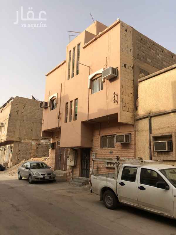 1620646 عمارة سكنية للبيع في الرياض بحي العمل ( ثليم )
مساحتها 122 م2 ، على شارع واحد غربي عرض 10 متر وتشتمل على دورين كل دور 4 غرف وحمامين ومطبخ + ملحق وحمام في الدور العلوي، عدادين للمهرباء كل دور عداد.
مؤجرة حالياً ب 38 ألف
صك جديد