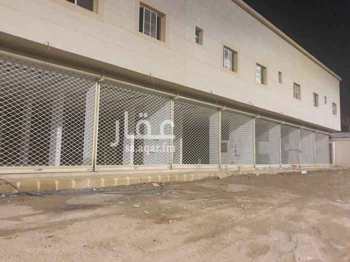 1288483 شقق للعرسان الجدد شقق جديدة وموقع ممتاز على شارع الامير متعب قريبا من الخدمات الايجار ٢٨ وبعضها ٢٦ وبعضهها ٣٢٠٠٠ أربع غرف الماء ١٠٠٠ ريال للسنة والمكتب ٢،٥٪