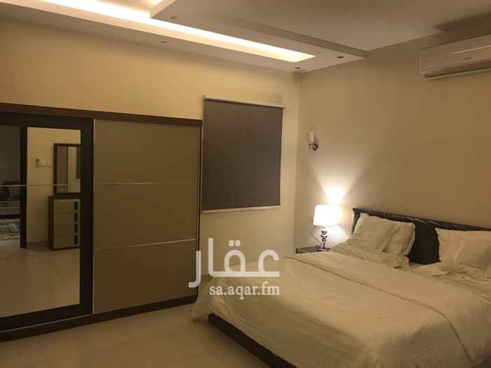 1677363 شقق عبارة عن غرفة نوم وصالة ودورة مياه وبعض الشقق غرفتين وصالة ودورتي مياه هذي ب ٦٠٠٠ شهرياً مفروشة ومؤثثة أثاث جديد السكن خاص بالاسر الصغيرة فقط أو نساء فقط مناسب للطبيبات أو الموظفات اللاتي يأتين من خارج الرياض لوجود الخصوصية والهدوء دخول ذكي وكذلك مواقف في البدروم وجهة خاصة للسيدات تلفزيون ذكي سامسونق ٤٠ و ٤٩ بوصة ثلاجة ٨ قدم الصوفة في معظم الصالات تكون سرير شامل الكهرباء والماء والنت نظام كاميرات مراقبة في جميع الممرات حراسة٢٤ س المنطقة آمنة والسكن مريح