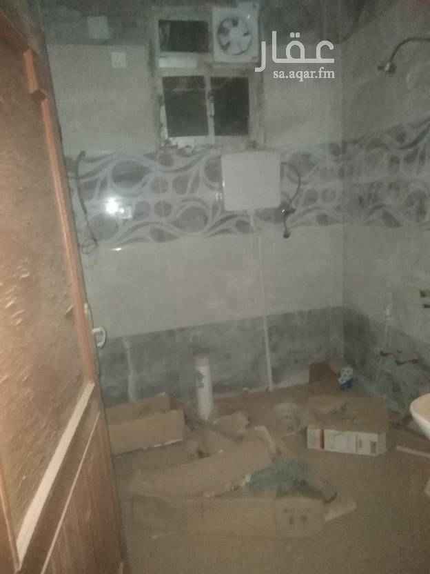 1623413 دورين في في حي الزاهر بالقرب من محطة اسيا عمر العقار اكثر من ثلاثين سنة لكنه مرمم حديثا بطريقة جيدة وشغل ممتاز.
كل دور يتكون من غرفتين ومجلس ومقلط وصالة ومطبخ ودورات مياه.
المساحة:400م
السوم :350 الف
للتواصل :0566606563 /0556815499