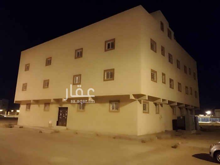 1636480 عمارة جديدة عمر سنتين مكيفة يوجد بها 12 شقةز التاجير بالكامل للعماره.
العماره في حي النزهه في الخرج, قريب من طريق الملك فهد.