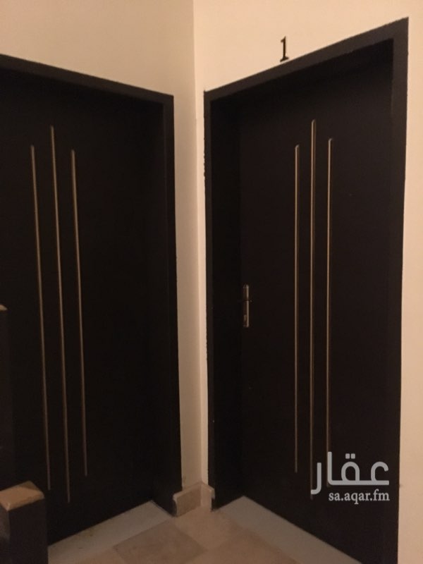 1689322 مدخلين كهربا مستقل المياه مجانا الباب الخارجي كهربائي تاسيس المكيفات سبيلت لايوجد شباك ديكورات الغرف نازله الاناره مخفي وسبوت لايت الغرف واسعه الموقع حي الرمال الذهبي